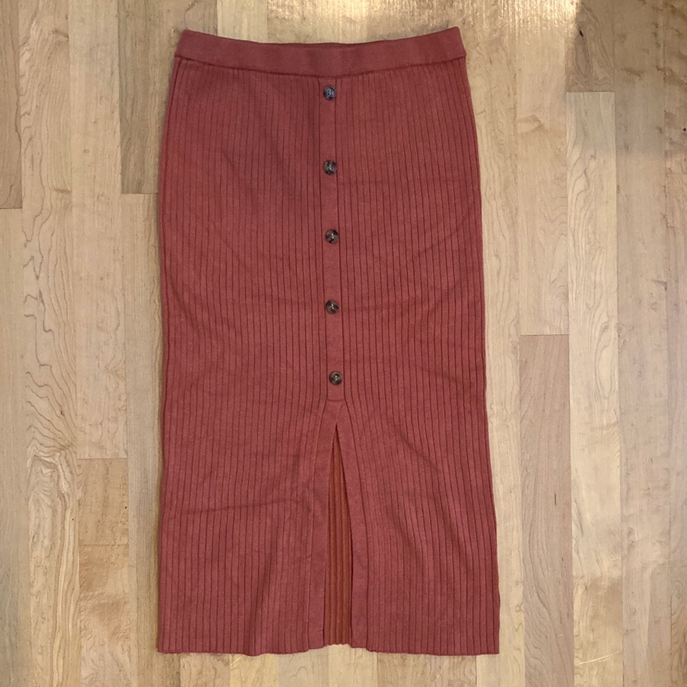 Burnt orange knit skirt